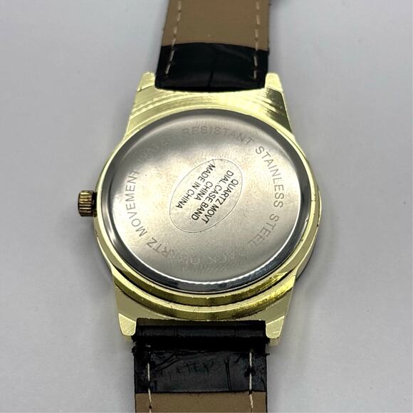 Gold Retro Men's Watch - Picture 4 of 4